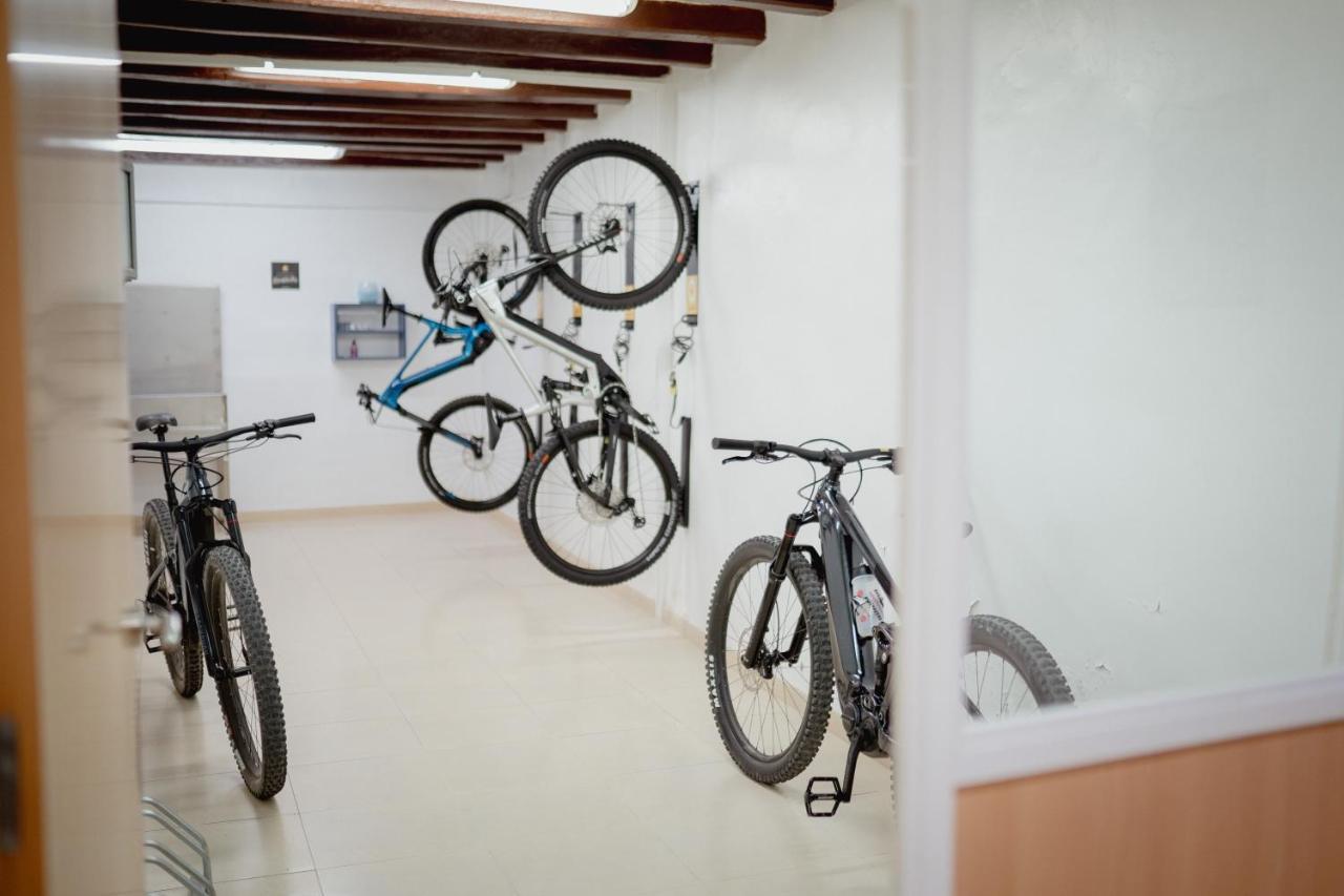 Apartaments Ca L'Albert Pobla de Segur Bagian luar foto