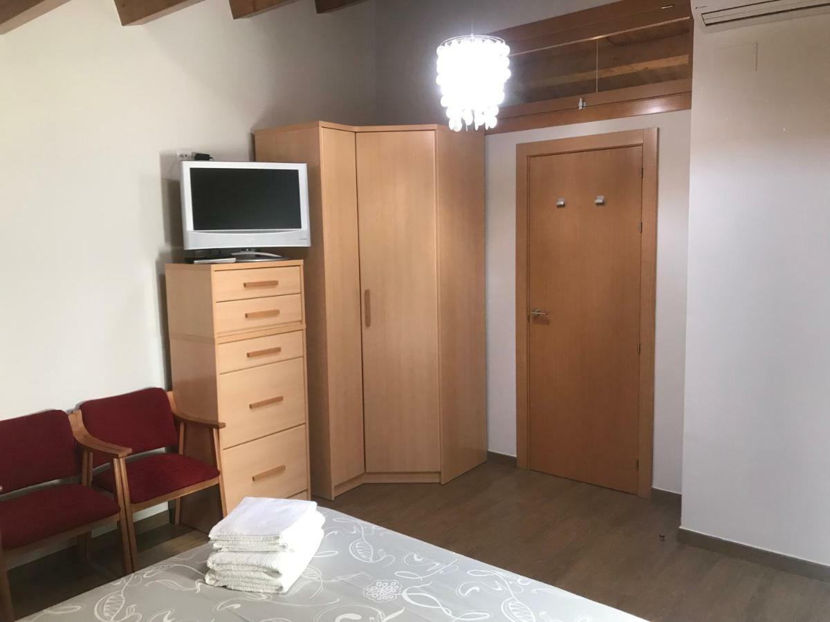 Apartaments Ca L'Albert Pobla de Segur Bagian luar foto